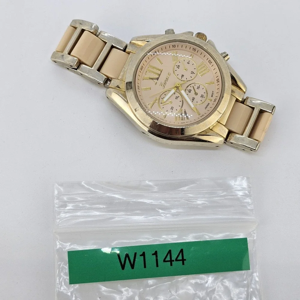 Women's Analog Watch 42MM Cream Dial Two Tone Metal Bands 5.75